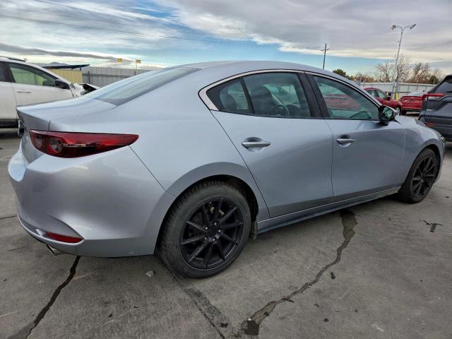 Mazda 3 Select Image 2