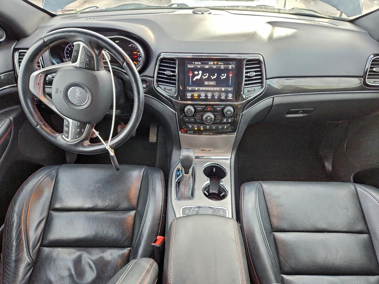 Jeep Grand Cherokee Trailhawk Image 13