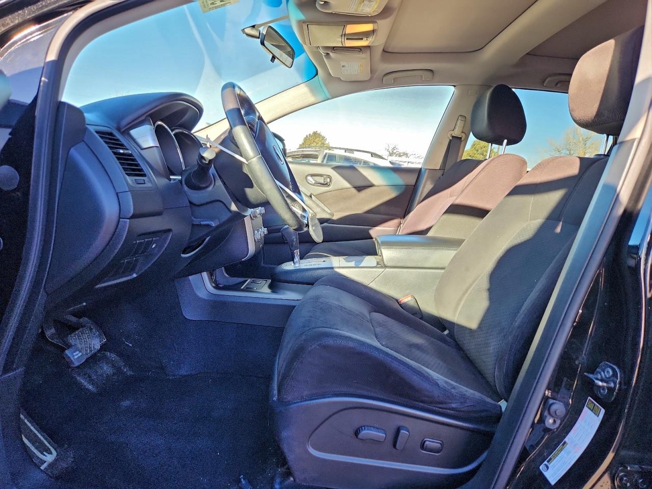 Nissan Murano S Image 6