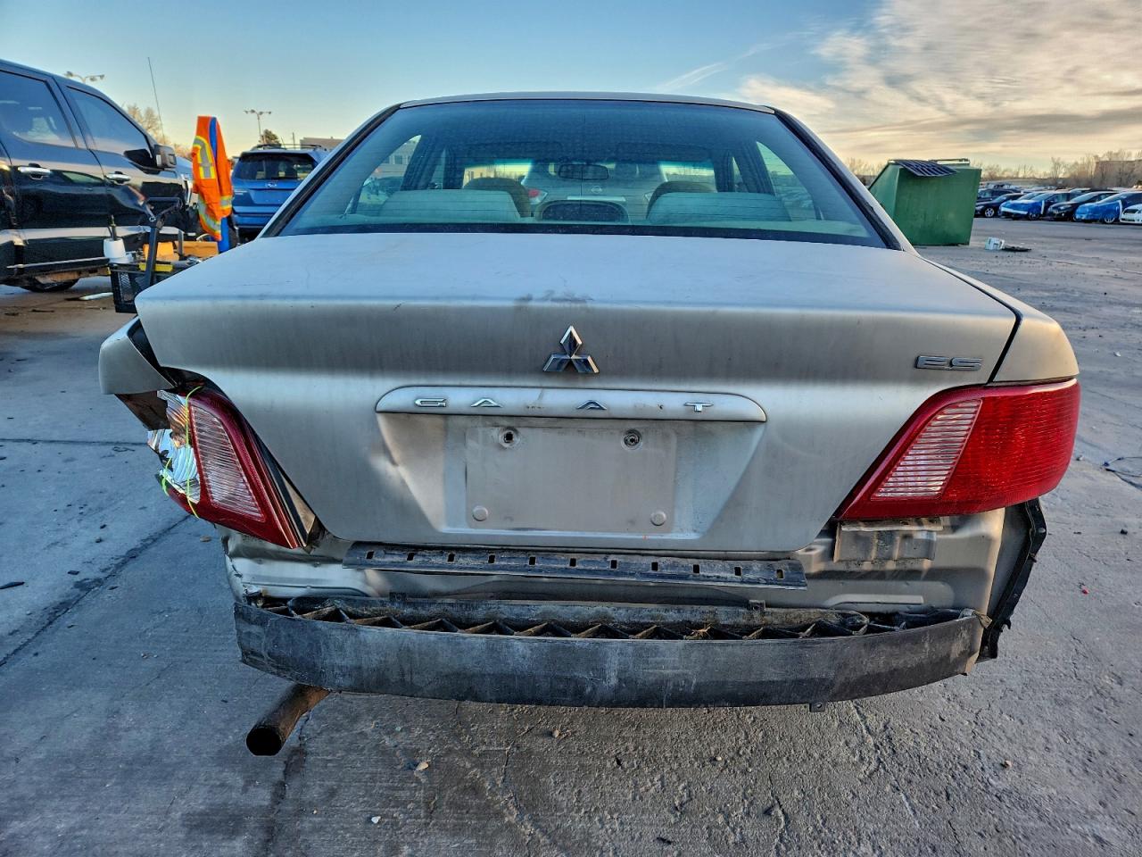 Mitsubishi Galant Es Image 4