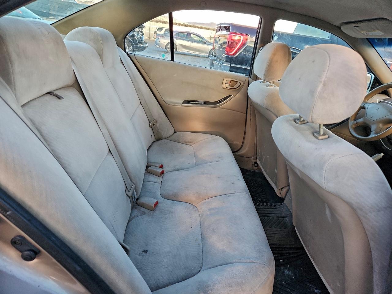 Mitsubishi Galant Es Image 9