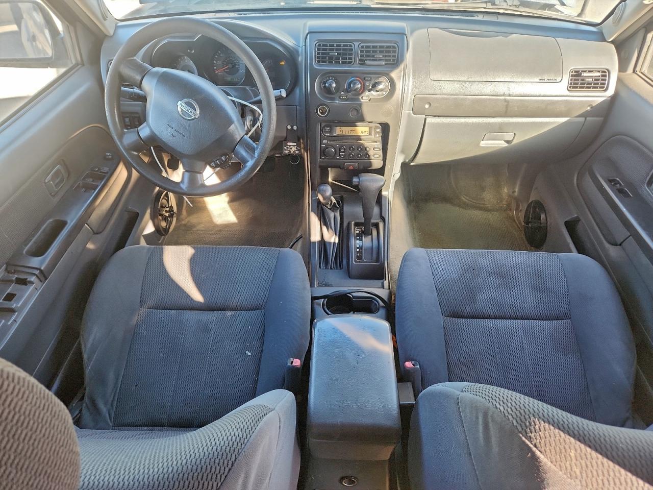 Nissan Frontier Crew Cab Xe Image 8