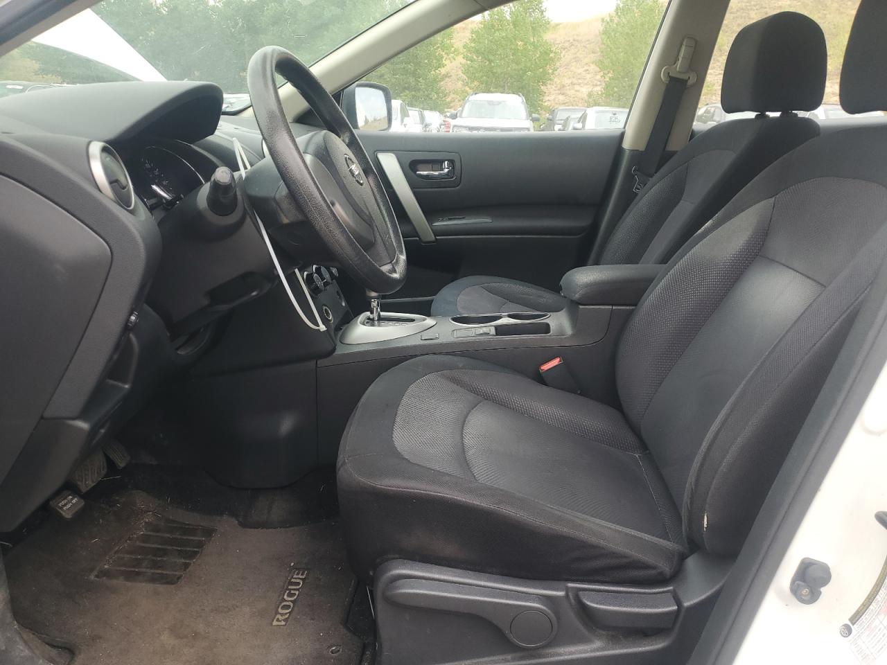 Nissan Rogue S Image 8