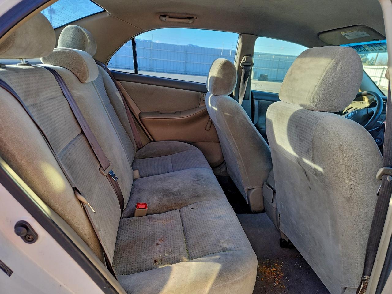 Toyota Corolla Ce Image 9