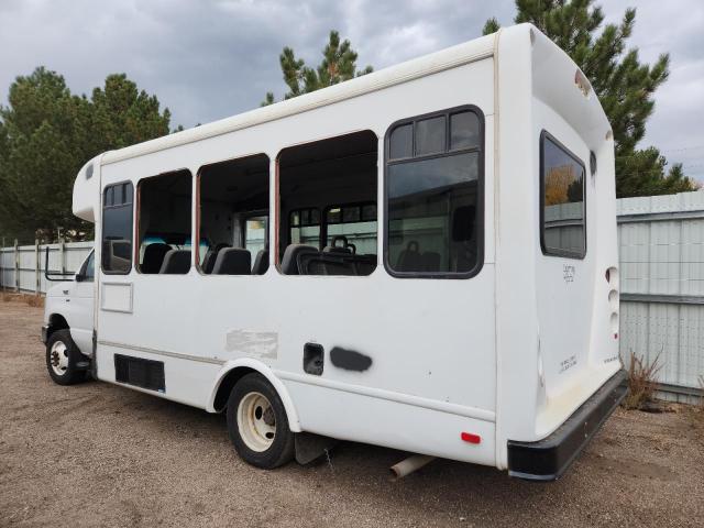 Ford Econoline E350 Super Duty Cutaway Van Image 5