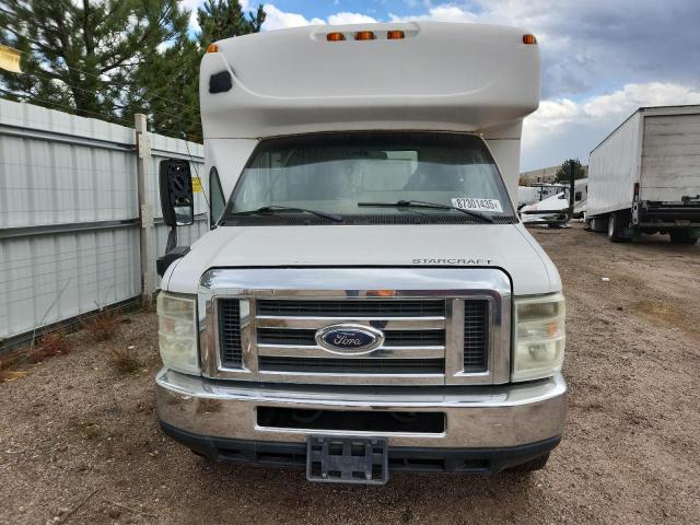 Ford Econoline E350 Super Duty Cutaway Van Image 9