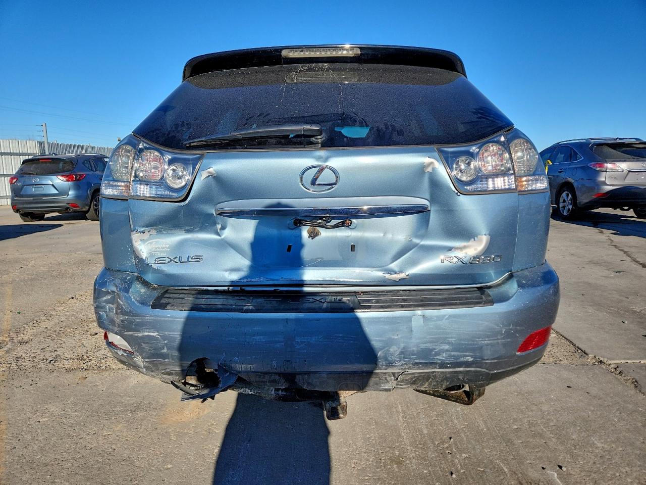 Lexus RX 330 Image 11