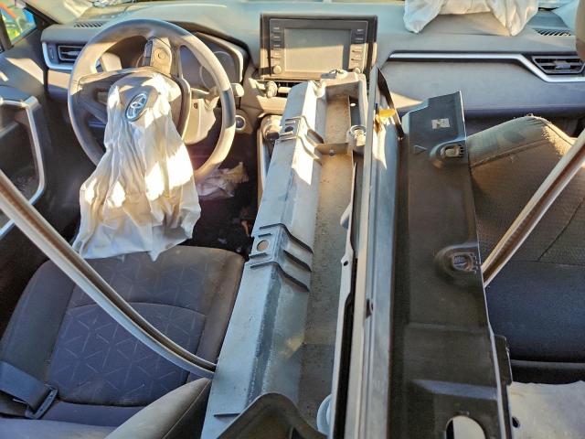 Toyota RAV4 Xle Image 10