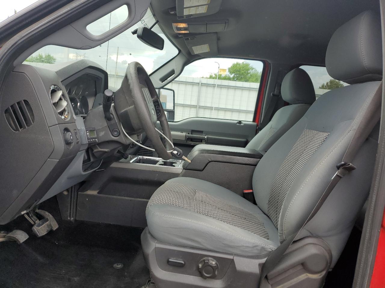 Ford F-350 Super Duty Image 6