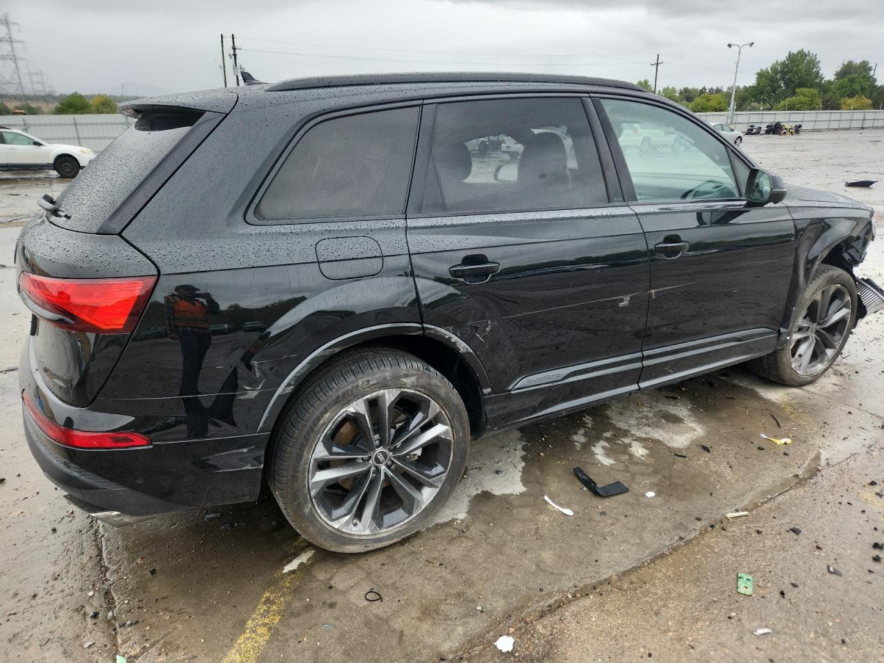 Audi Q7 Premium Plus Image 11