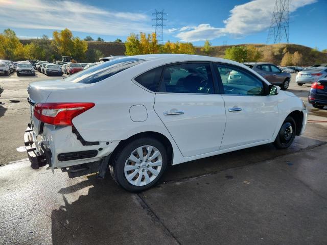 Nissan Sentra S Image 2