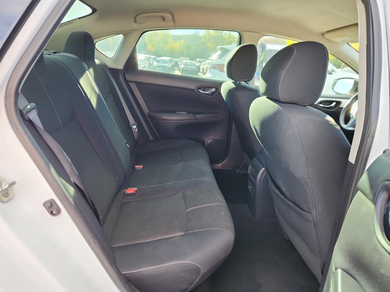 Nissan Sentra S Image 13