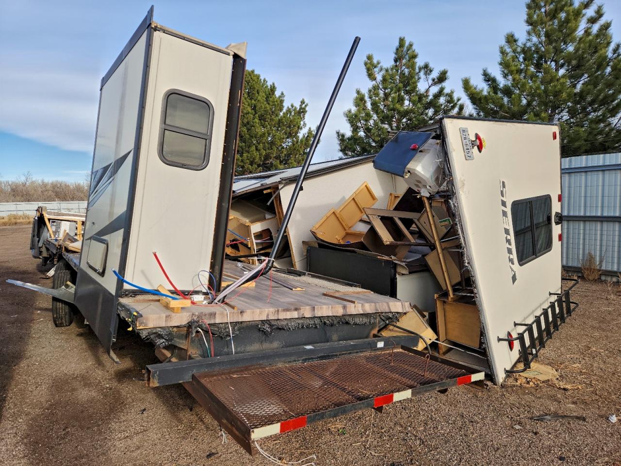 Wildwood Sierra 379 Image 9