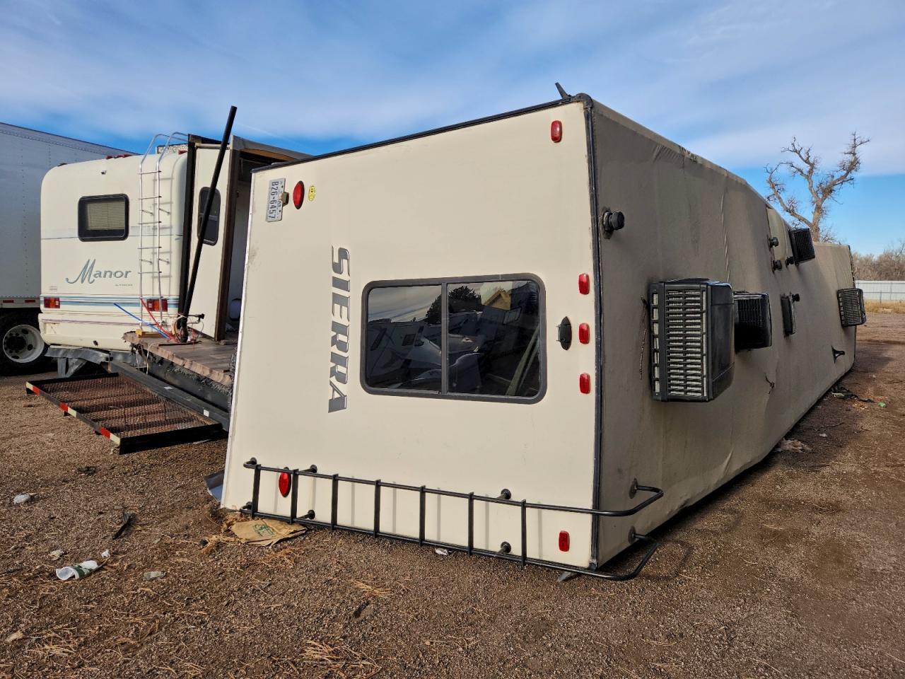 Wildwood Sierra 379 Image 5