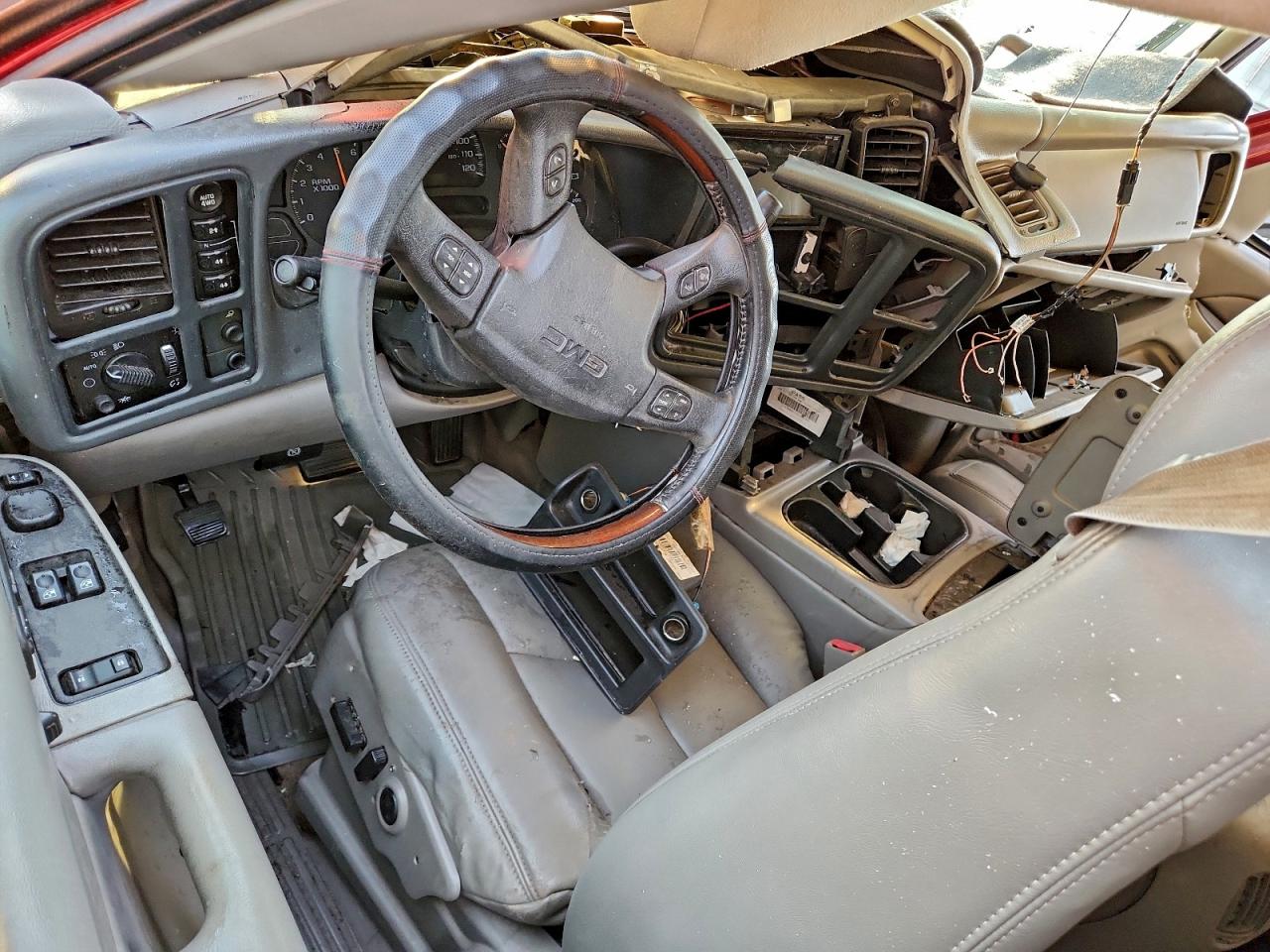 GMC Sierra K1500 Image 8