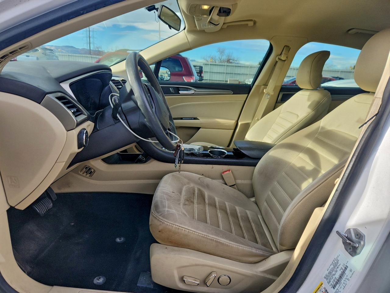 Ford Fusion Se Image 5