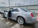 Chrysler 300 Limited Image 12