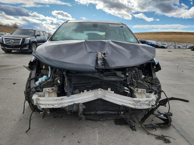 Chrysler Pacifica L Image 2