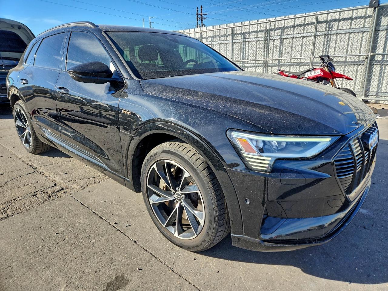 Audi e-tron Premium Image 5