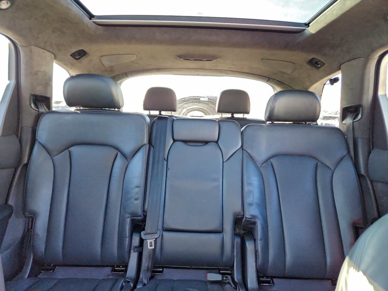 Audi Q7 Prestige Image 8