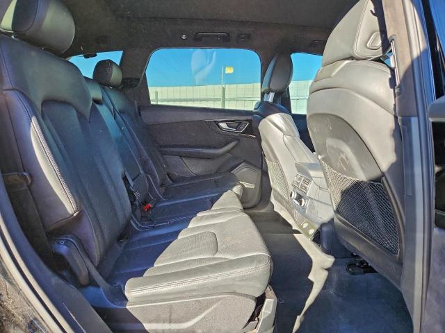 Audi Q7 Prestige Image 2