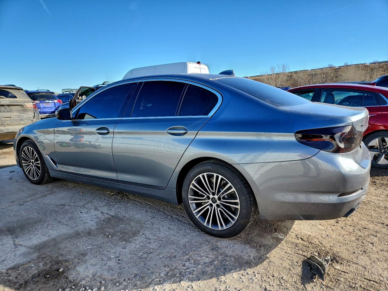 BMW 5 Series Xi Image 2