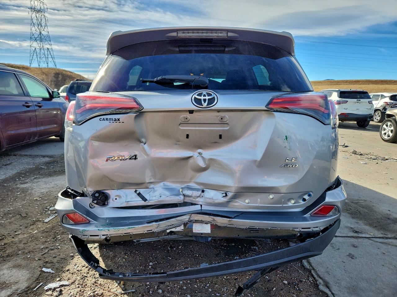 Toyota RAV4 Le Image 6