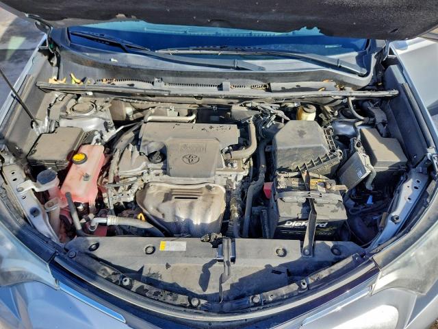 Toyota RAV4 Le Image 9