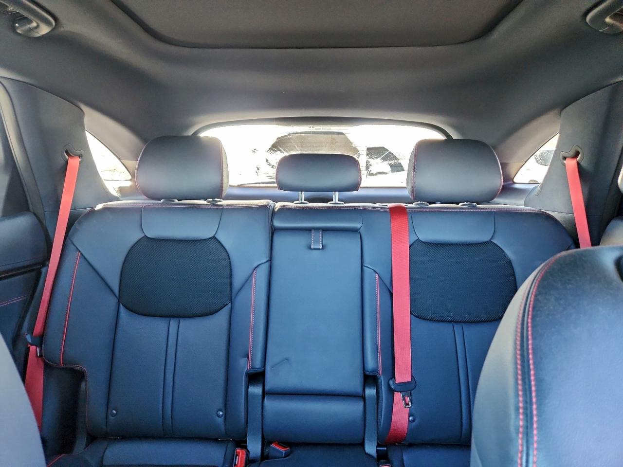 Genesis Gv70 Base Base Image 6