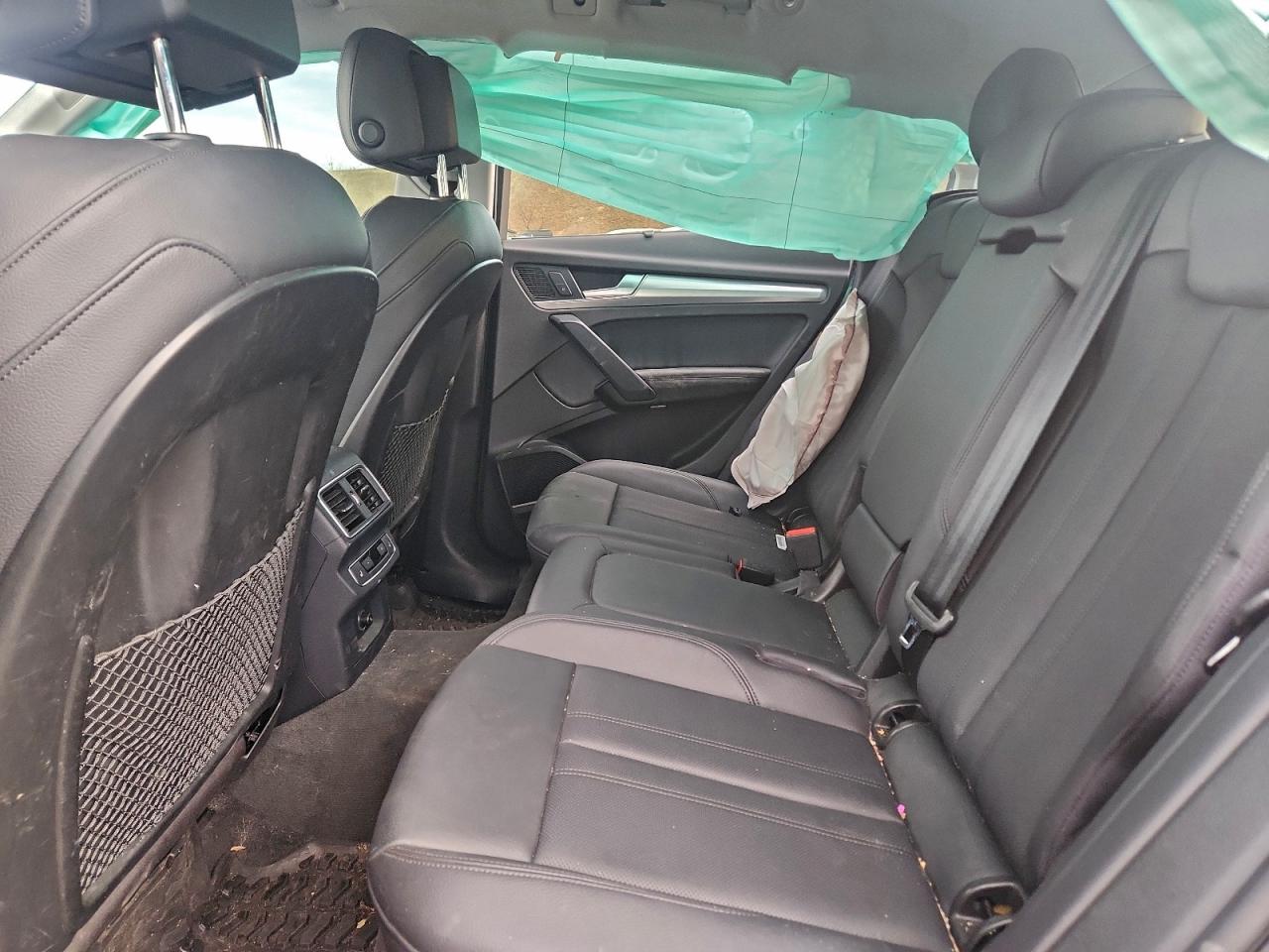 Audi Q5 Prestige Image 14