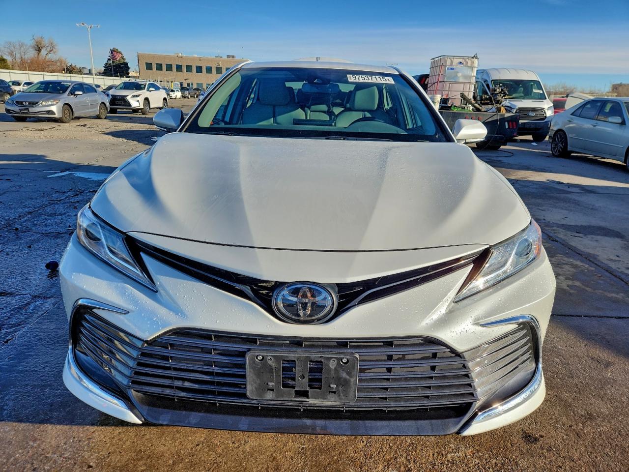 Toyota Camry Xle Image 7