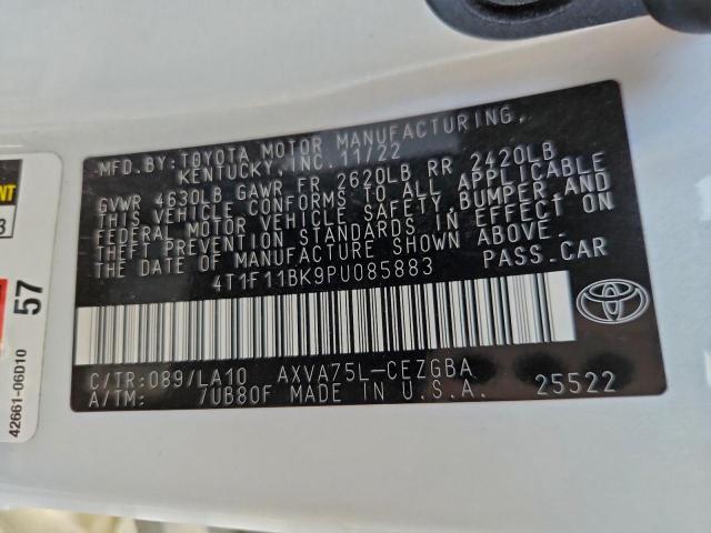 Toyota Camry Xle Image 12