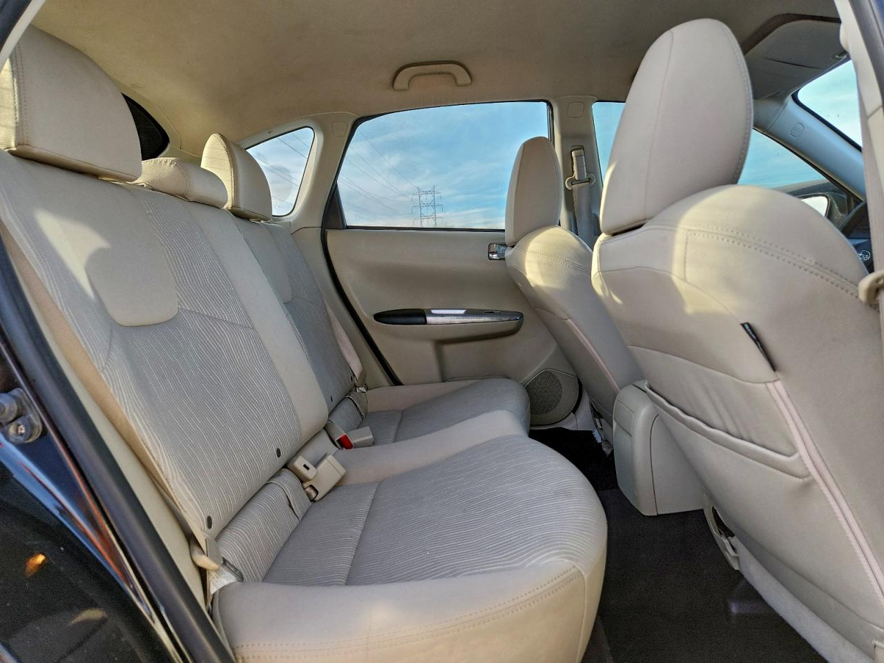 Subaru Impreza Outback Sport Image 8