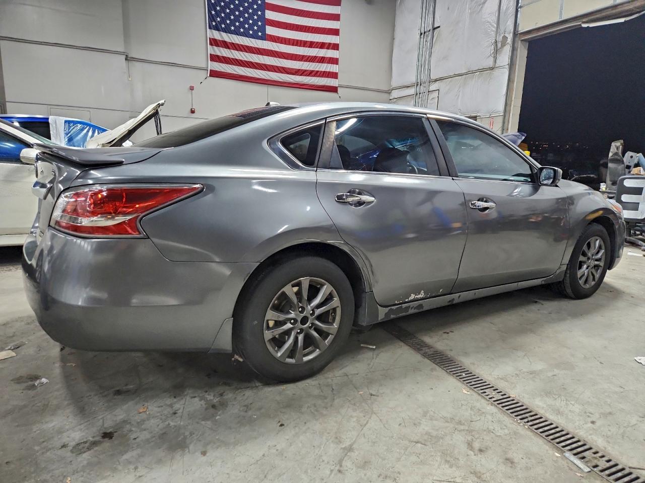 Nissan Altima 2.5 Image 4