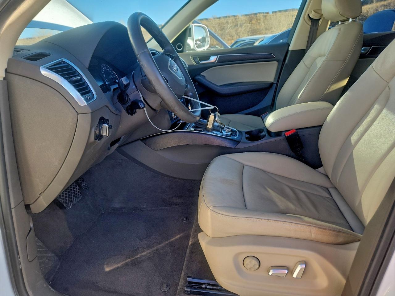 Audi Q5 Premium Plus Image 2