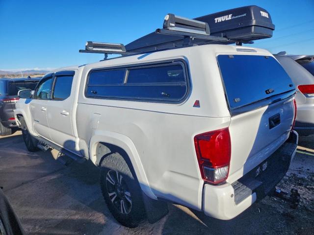 Toyota Tacoma Double Cab Image 9