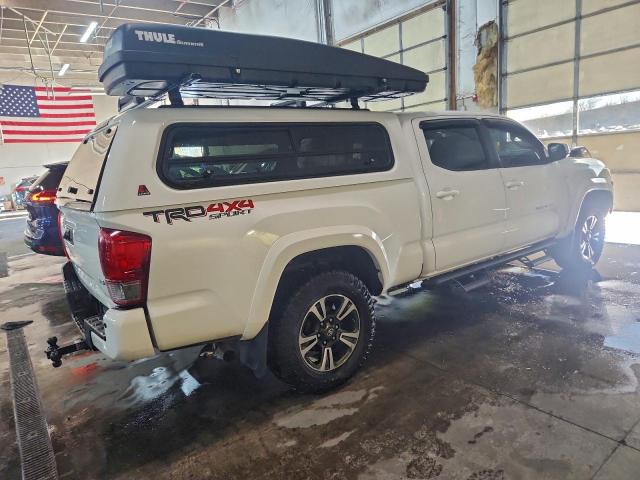 Toyota Tacoma Double Cab Image 7
