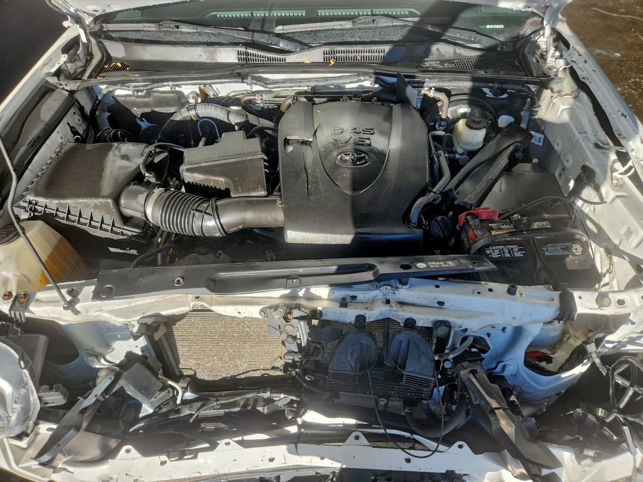 Toyota Tacoma Double Cab Image 8