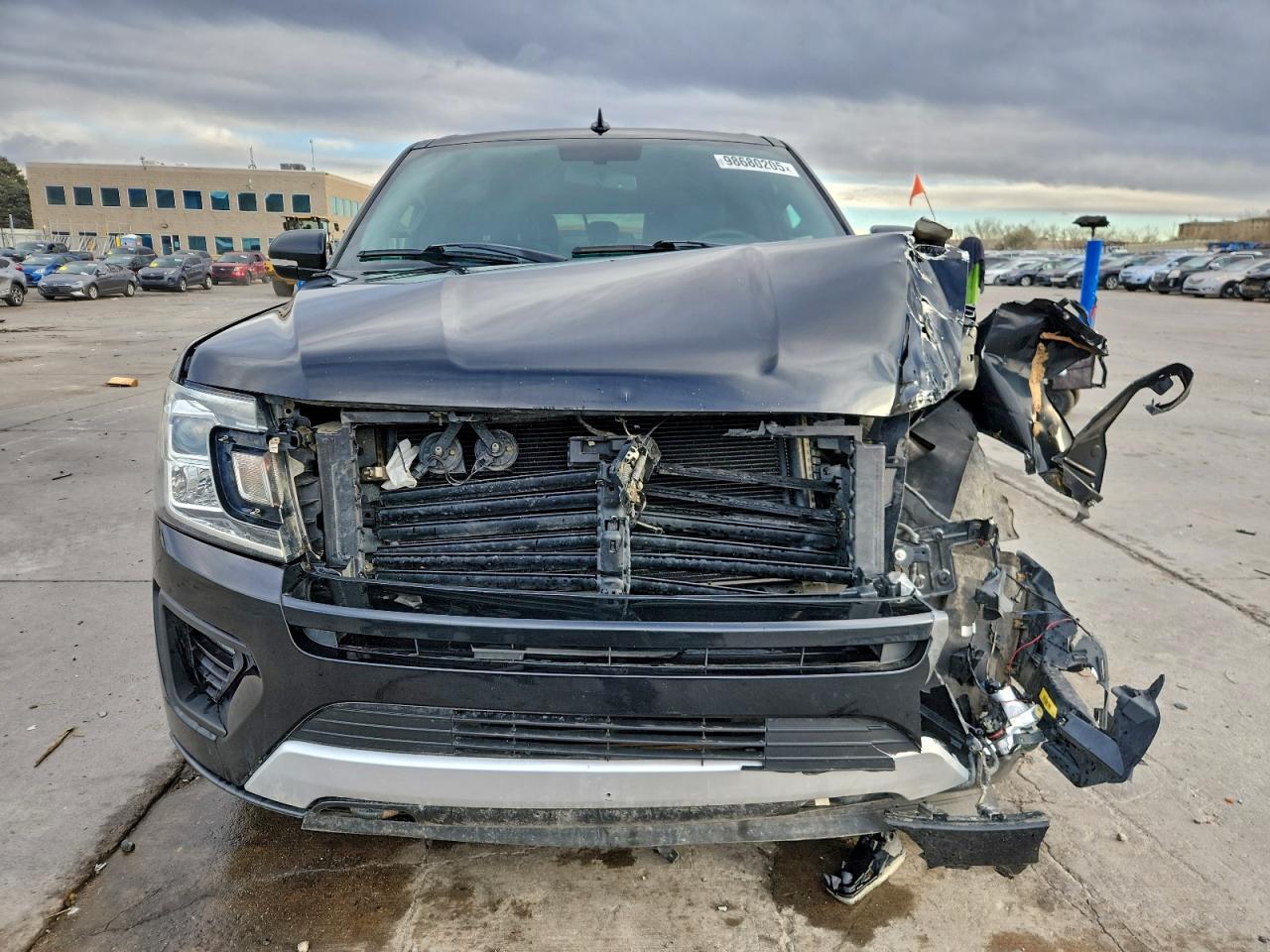 Ford Expedition Max Xlt Image 9