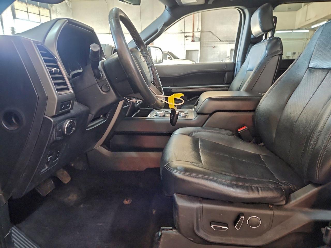 Ford Expedition Max Xlt Image 7