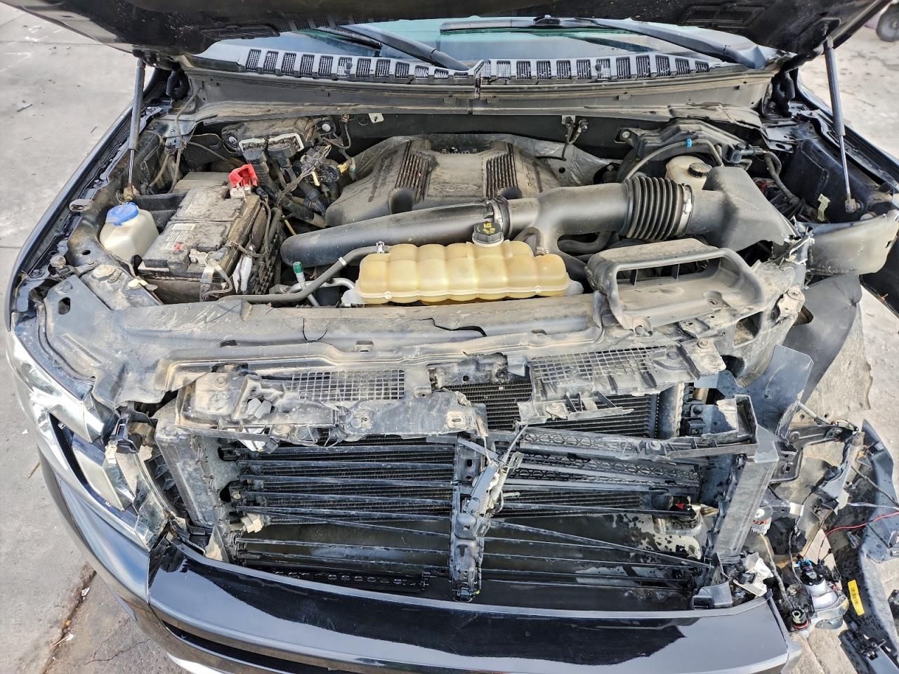 Ford Expedition Max Xlt Image 13