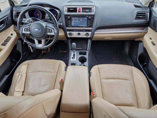 Subaru Outback 2.5i Limited Image 12