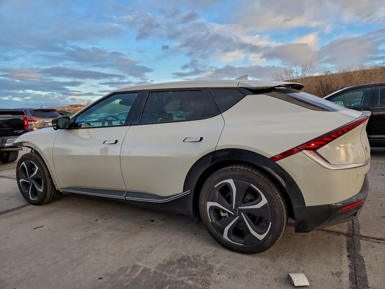 Kia EV6 Light Image 13