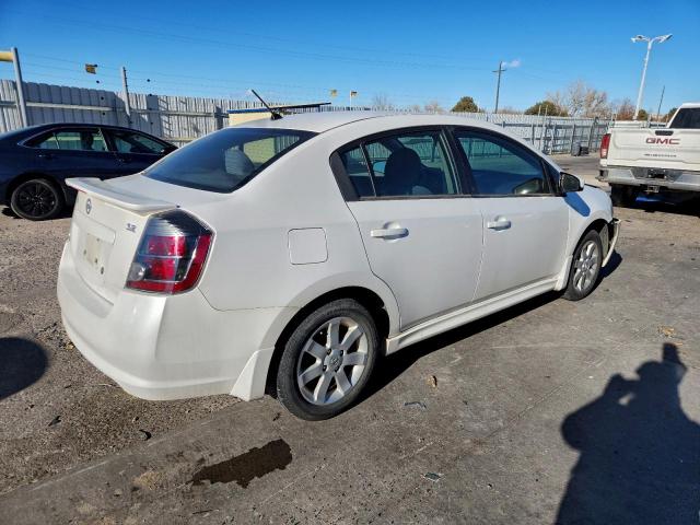 Nissan Sentra 2.0 Image 3