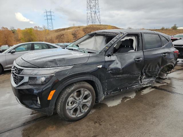  Salvage Kia Seltos