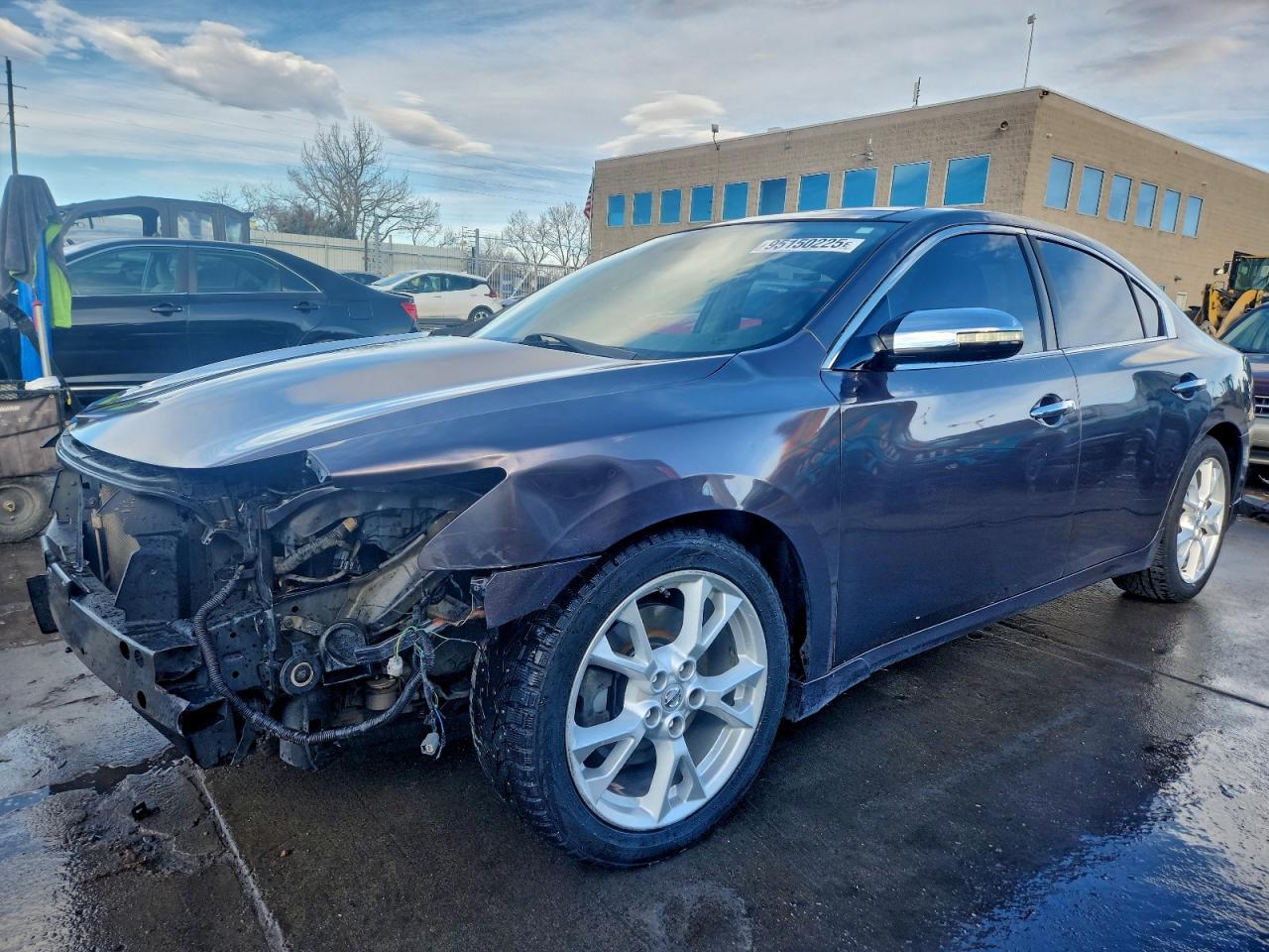 Nissan Maxima S Image 1