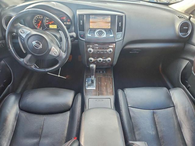 Nissan Maxima S Image 4