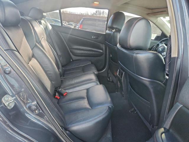 Nissan Maxima S Image 11