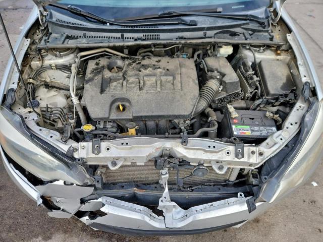 Toyota Corolla L Image 12