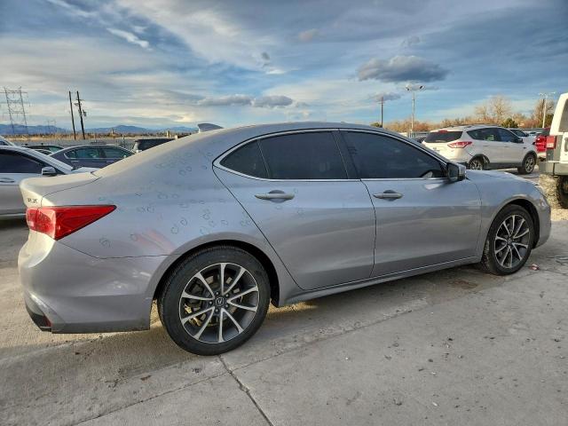 Acura TLX Image 3